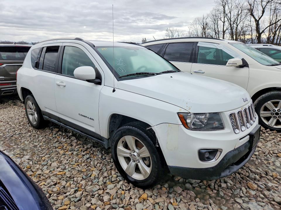 Продаж на аукціоні авто 2015 Jeep Compass, vin: 1C4NJCEA0FD413821, номер лоту: 49232555