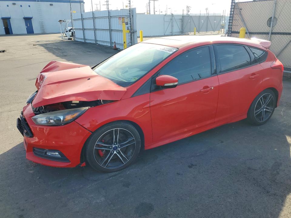 2017 Ford Focus მანქანა იყიდება აუქციონზე, vin: 1FADP3L98HL333717, აუქციონის ნომერი: 47622386