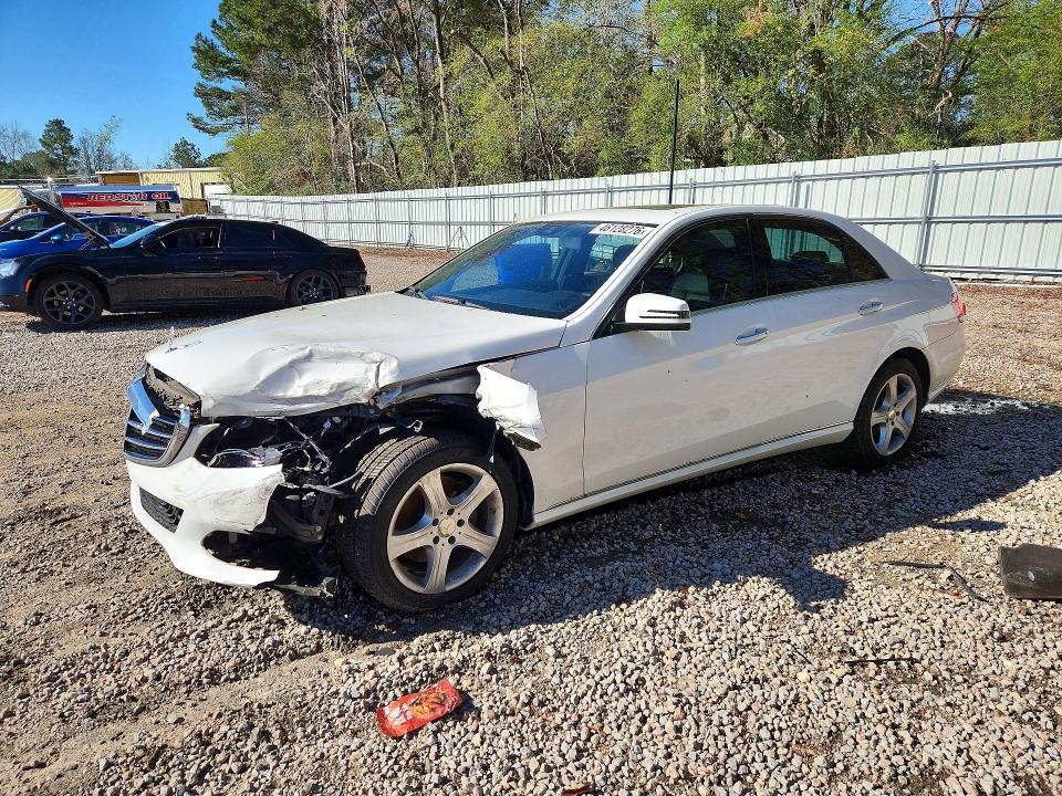 46128276 :رقم المزاد ، WDDHF5KB3EA828645 vin ، 2014 Mercedes-benz E مزاد بيع