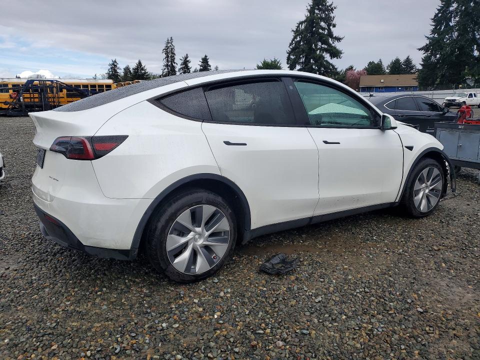 47044086 :رقم المزاد ، 7SAYGDEE9PF623643 vin ، 2023 Tesla Model Y مزاد بيع