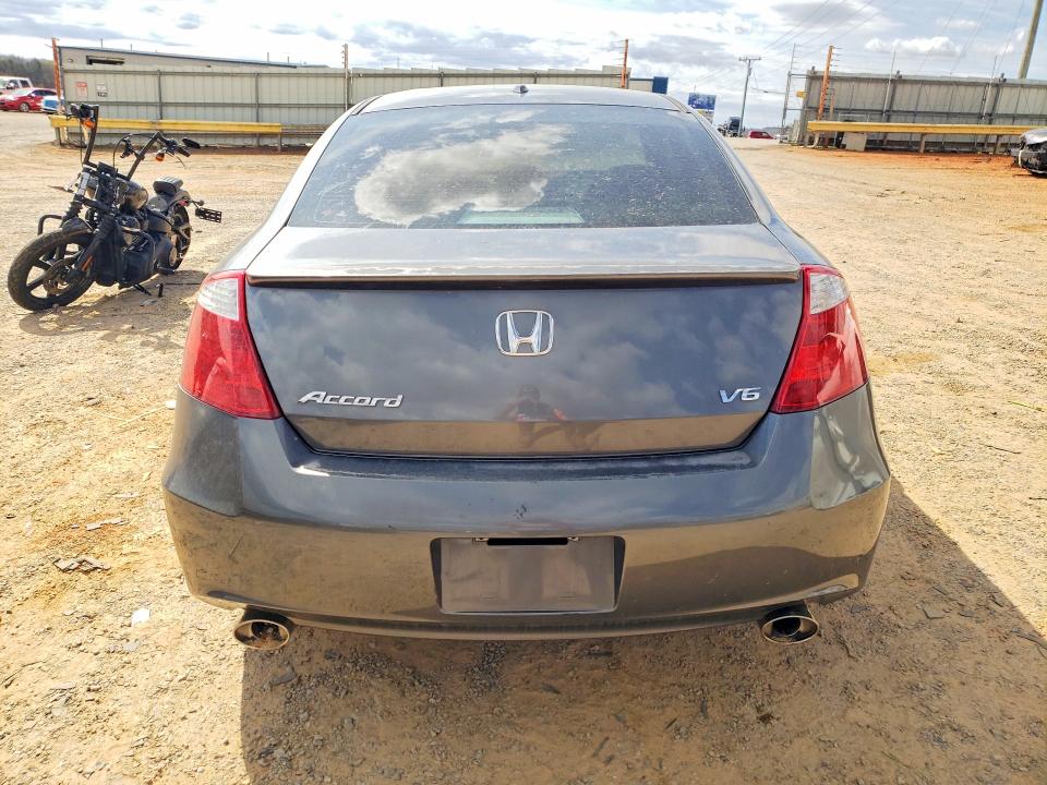 Auction sale of the 2010 Honda Accord, vin: 1HGCS2B86AA010437, lot number: 46952166