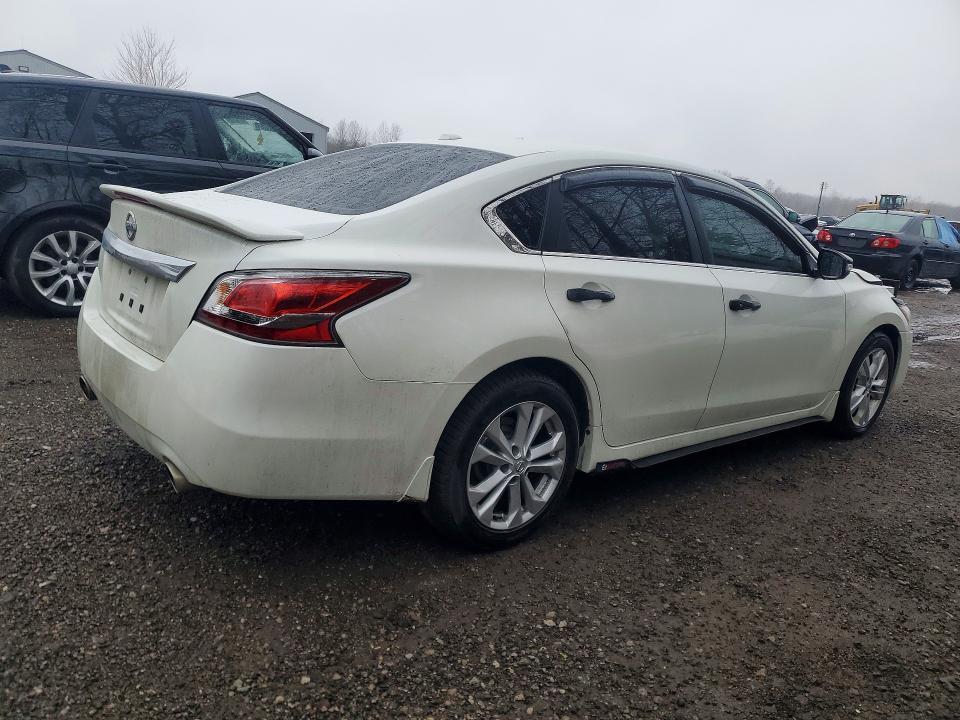 2014 Nissan Altima მანქანა იყიდება აუქციონზე, vin: 1N4AL3APXEN348431, აუქციონის ნომერი: 79427275