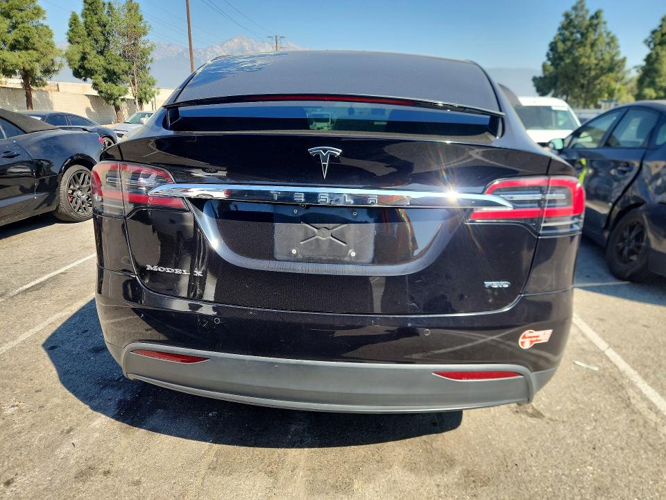 Продажа на аукционе авто 2017 Tesla Model X, vin: 5YJXCBE28HF060844, номер лота: 47115456