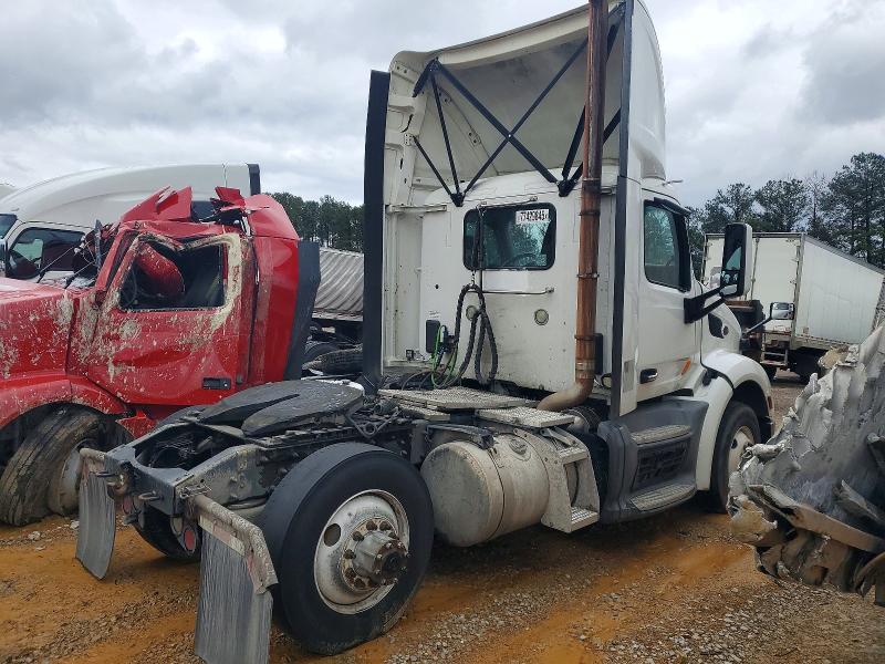77429845 :رقم المزاد ، 1XPBA48X3HD428839 vin ، 2017 Peterbilt 579 مزاد بيع
