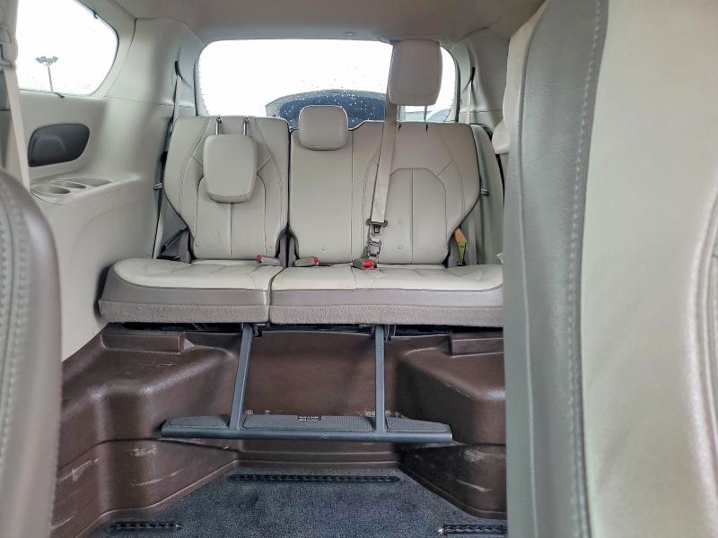 Продаж на аукціоні авто 2017 Chrysler Pacifica, vin: 2C4RC1BG8HR747300, номер лоту: 79713705