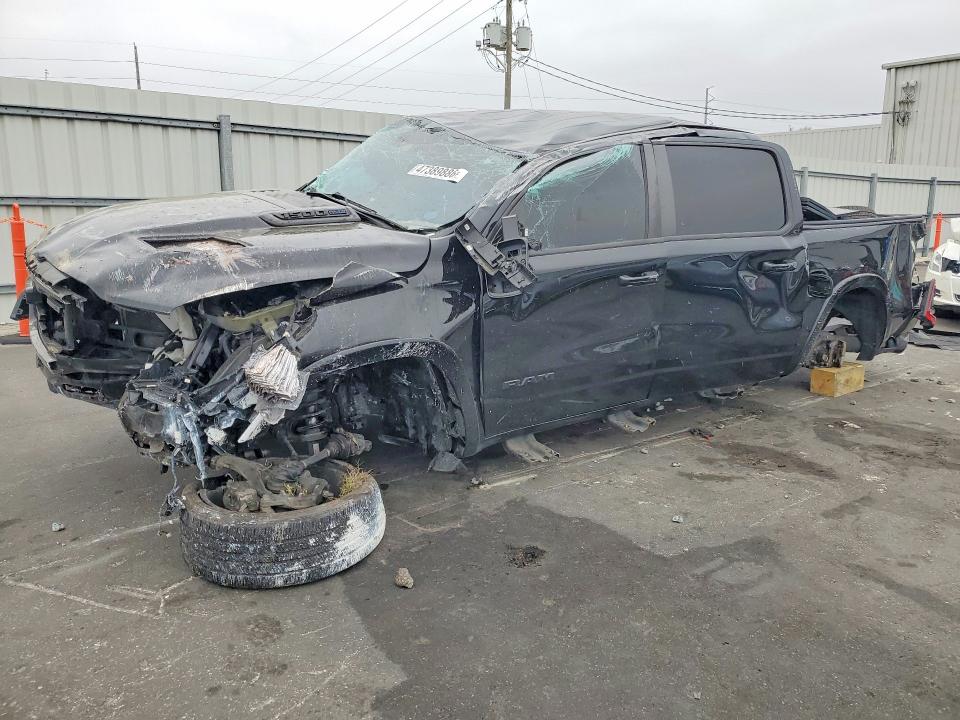 2022 Ram 1500 მანქანა იყიდება აუქციონზე, vin: 1C6SRFJT4NN270165, აუქციონის ნომერი: 47389886