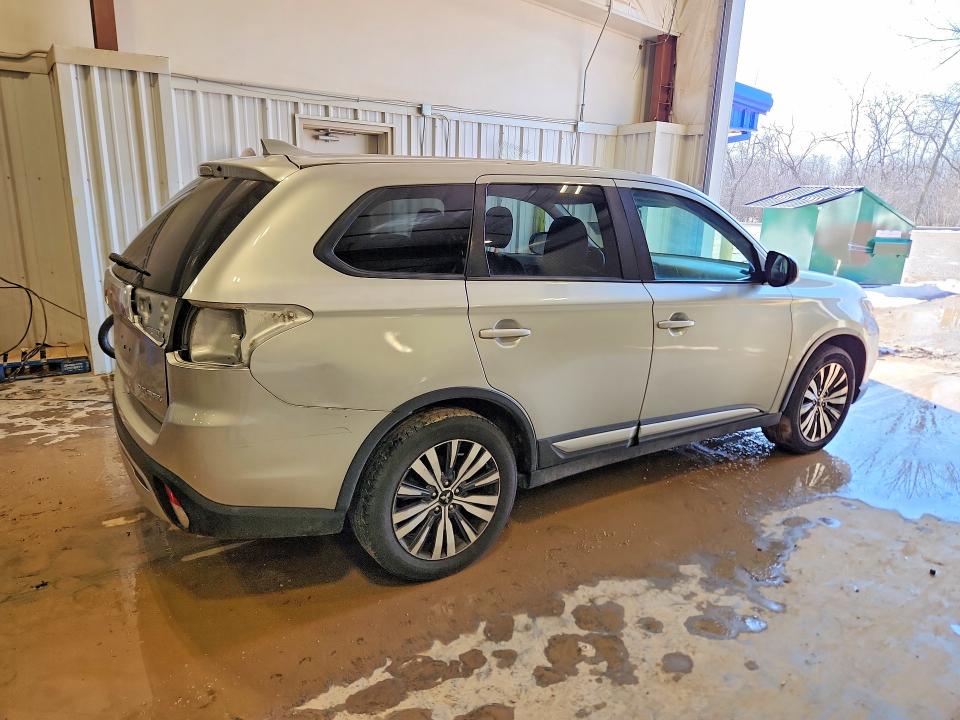 46769106 :رقم المزاد ، JA4AD2A34KZ053323 vin ، 2019 Mitsubishi Outlander مزاد بيع