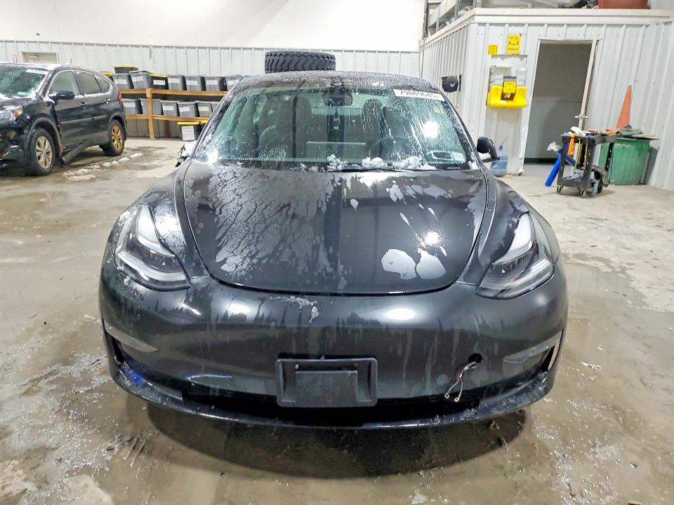 79089645 :رقم المزاد ، 5YJ3E1EBXNF288522 vin ، 2022 Tesla Model 3 مزاد بيع