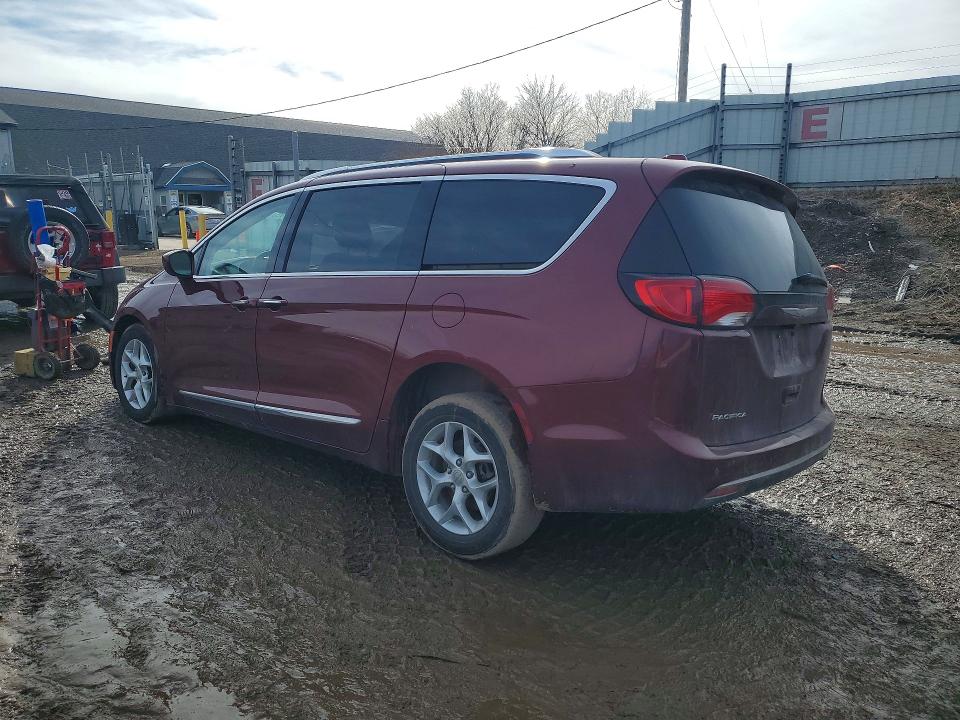 79316235 :رقم المزاد ، 2C4RC1EG8HR679429 vin ، 2017 Chrysler Pacifica مزاد بيع