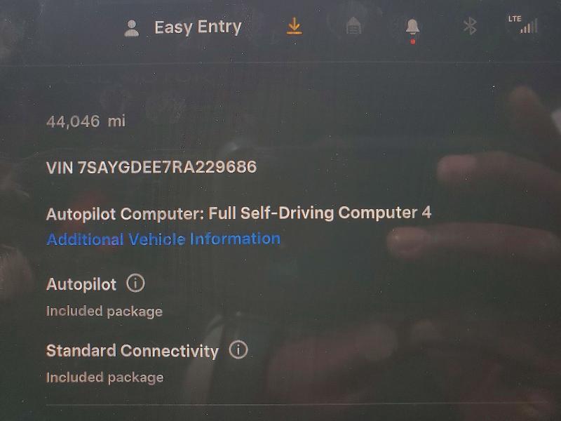 2024 Tesla Model Y მანქანა იყიდება აუქციონზე, vin: 7SAYGDEE7RA229686, აუქციონის ნომერი: 47892986