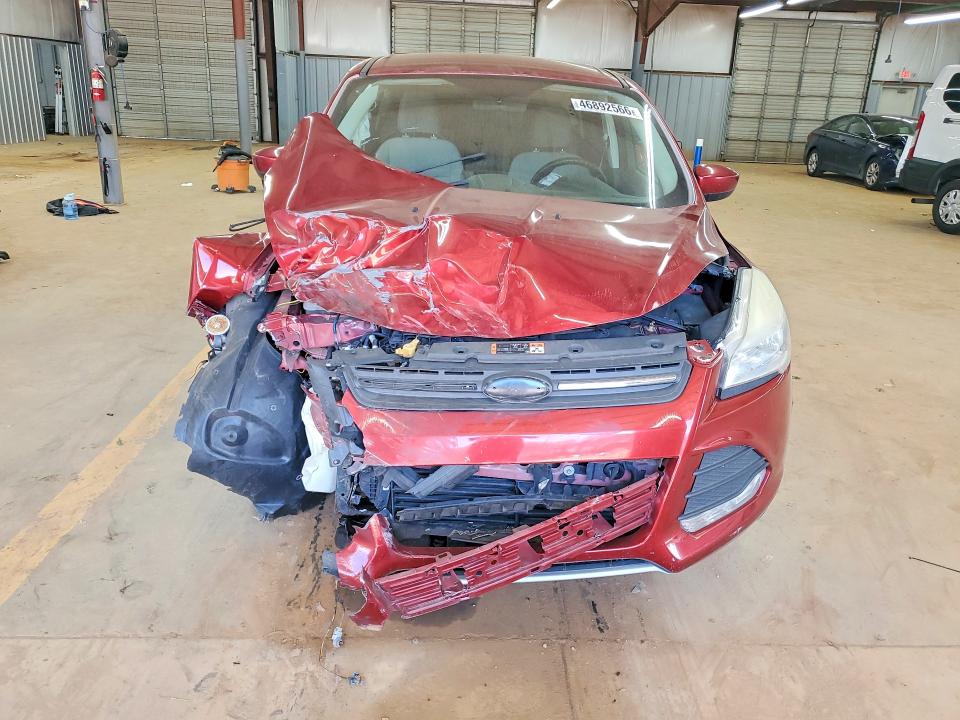 2015 Ford Escape მანქანა იყიდება აუქციონზე, vin: 1FMCU0GX3FUB69334, აუქციონის ნომერი: 46892566