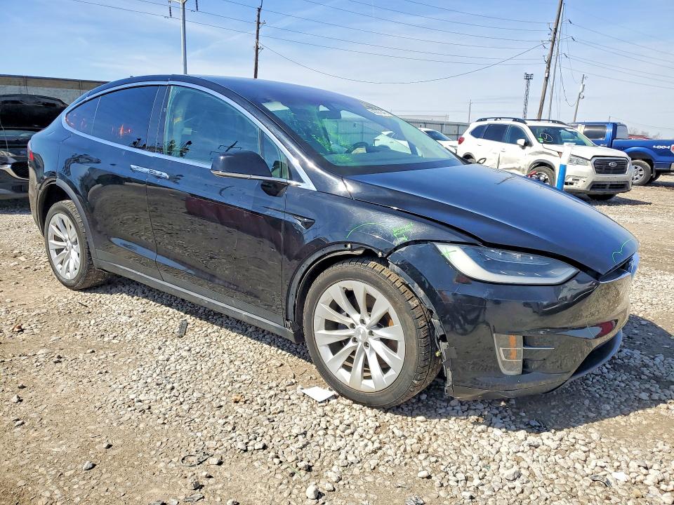 Продажа на аукционе авто 2016 Tesla Model X, vin: 5YJXCBE2XGF028928, номер лота: 46997546