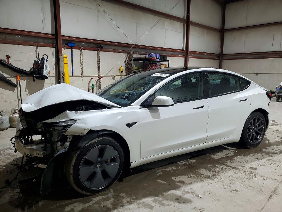 Продажа на аукционе авто 2022 Tesla Model 3, vin: 5YJ3E1EA2NF170410, номер лота: 46750516
