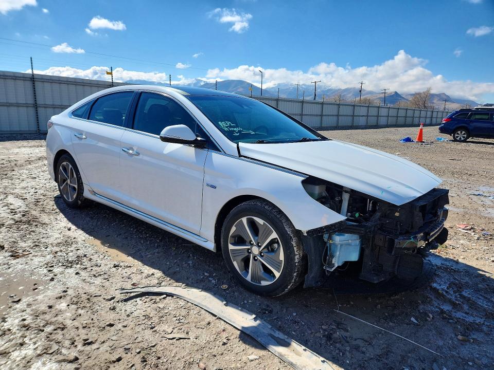 2018 Hyundai Sonata Hybrid მანქანა იყიდება აუქციონზე, vin: KMHE34L30JA083477, აუქციონის ნომერი: 79408675