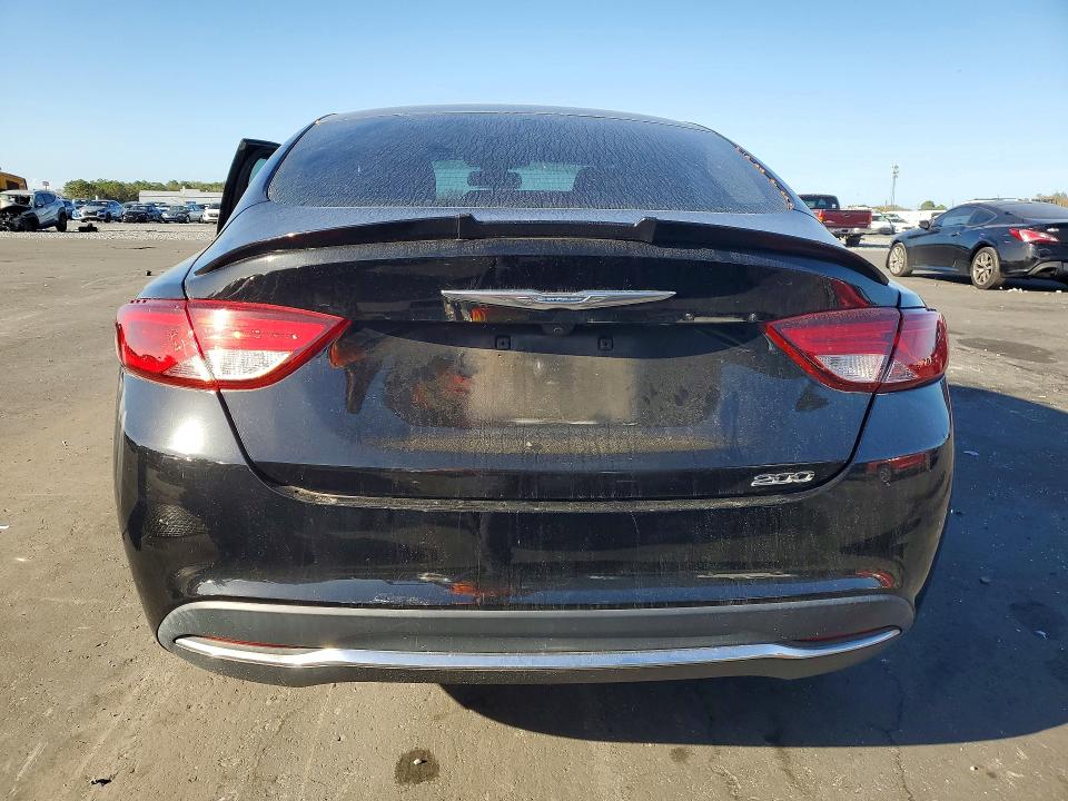 79814755 :رقم المزاد ، 1C3CCCAB3FN552095 vin ، 2015 Chrysler 200 مزاد بيع