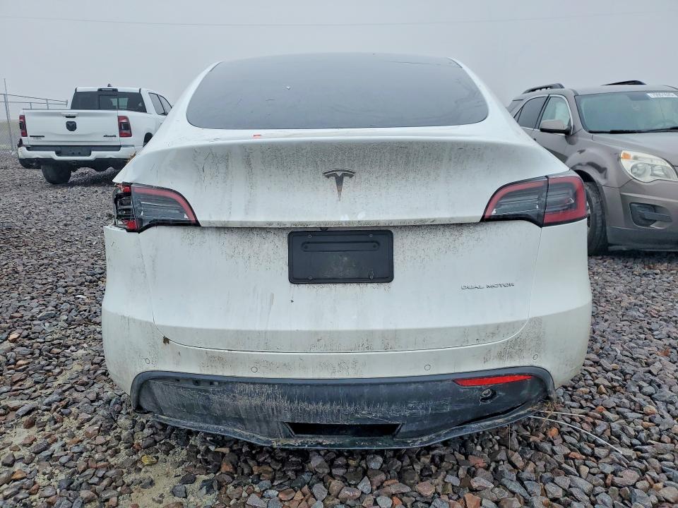 79895845 :رقم المزاد ، 7SAYGDEE8NA018569 vin ، 2022 Tesla Model Y مزاد بيع