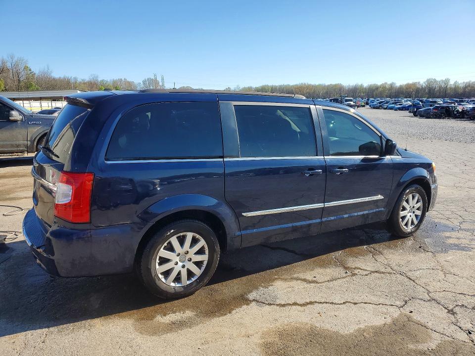 45596536 :رقم المزاد ، 2C4RC1BG7GR110607 vin ، 2016 Chrysler Town & Country مزاد بيع