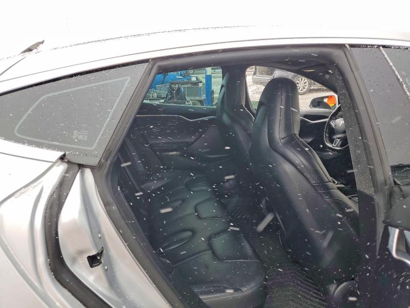 46611456 :رقم المزاد ، 5YJSA1E22GF157854 vin ، 2016 Tesla Model S مزاد بيع