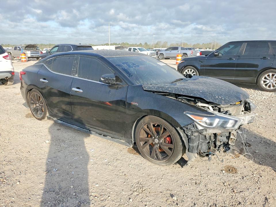 46743506 :رقم المزاد ، 1N4AA6AP3JC389142 vin ، 2018 Nissan Maxima مزاد بيع