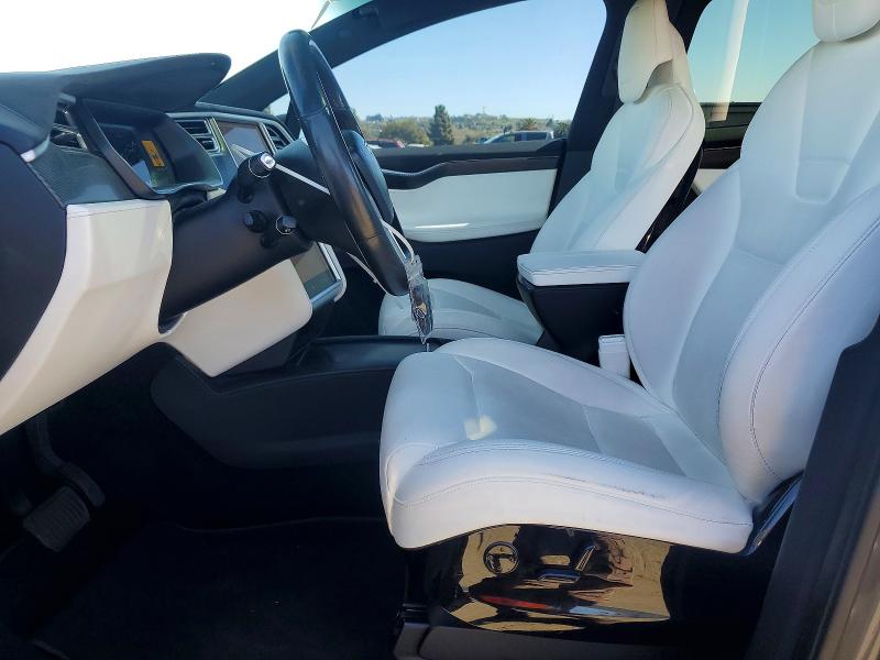 Продажа на аукционе авто 2017 Tesla Model X, vin: 5YJXCBE28HF040187, номер лота: 45655736