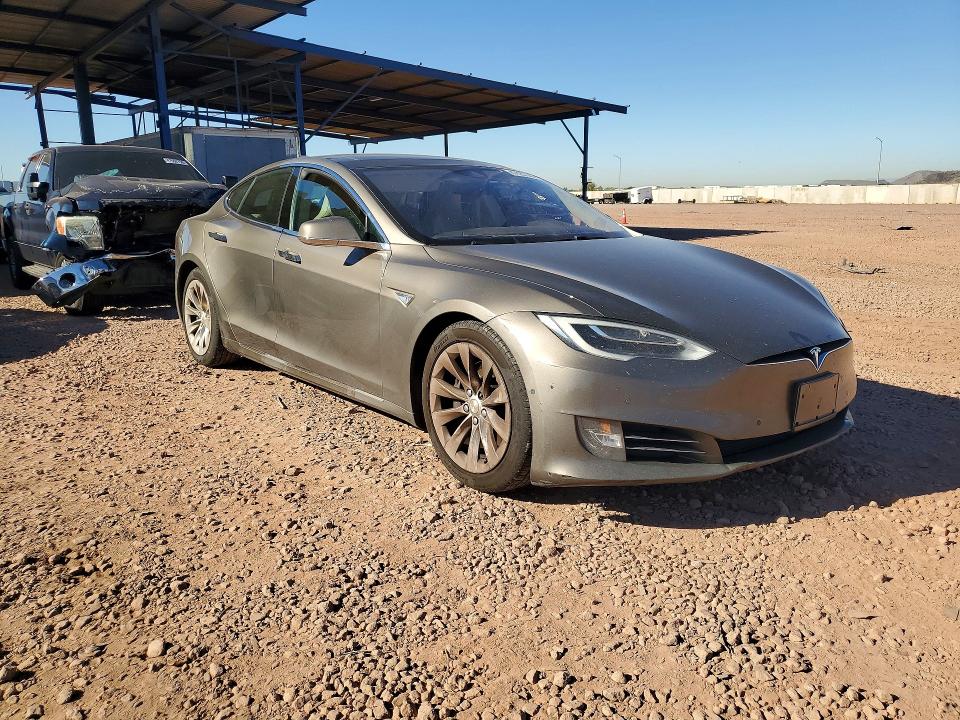 2016 Tesla Model S მანქანა იყიდება აუქციონზე, vin: 5YJSA1E25GF138053, აუქციონის ნომერი: 47825746