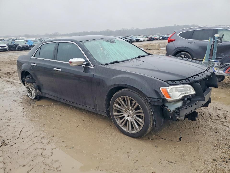79622715 :رقم المزاد ، 2C3CA6CT0BH564737 vin ، 2011 Chrysler 300c مزاد بيع