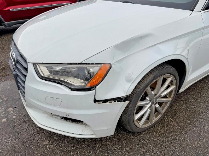 2015 Audi A3 მანქანა იყიდება აუქციონზე, vin: WAUEFGFF2F1131424, აუქციონის ნომერი: 45692816