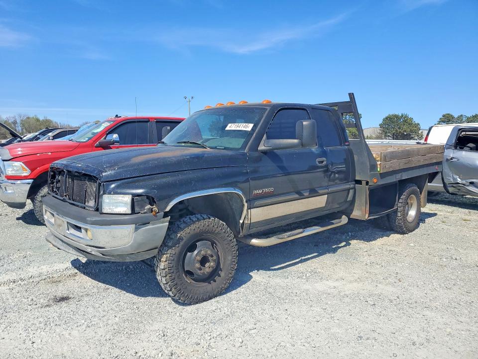 47194146 :رقم المزاد ، 1B7MF3366XJ528311 vin ، 1999 Dodge Ram 3500 مزاد بيع