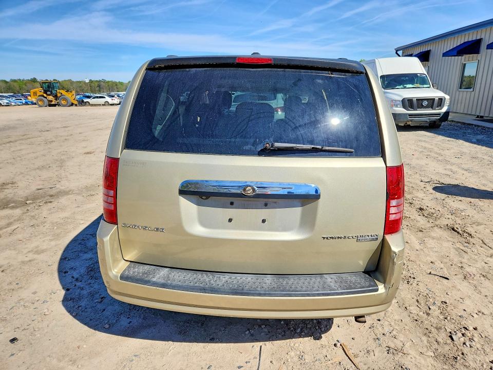 46514856 :رقم المزاد ، 2A4RR5D16AR227093 vin ، 2010 Chrysler Town & Country مزاد بيع