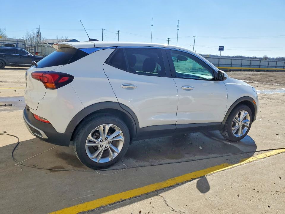 41938906 :رقم المزاد ، KL4MMBS28MB178386 vin ، 2021 Buick Encore Gx مزاد بيع