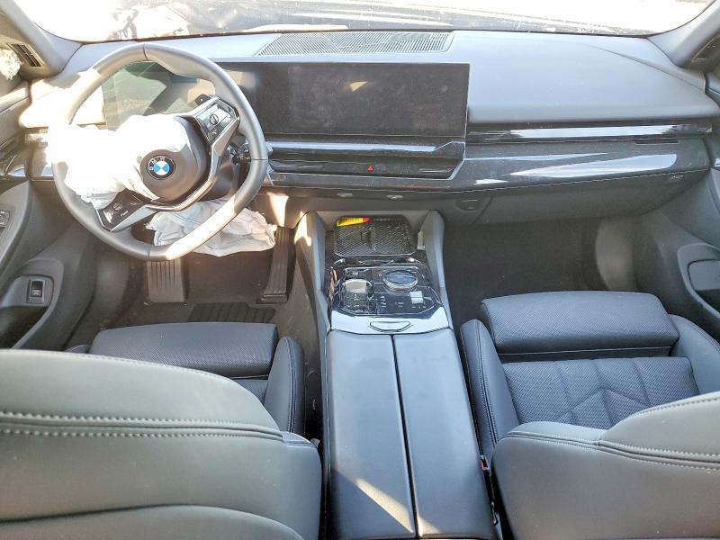45572156 :رقم المزاد ، WBA43FJ04SCT22729 vin ، 2025 Bmw 530 مزاد بيع
