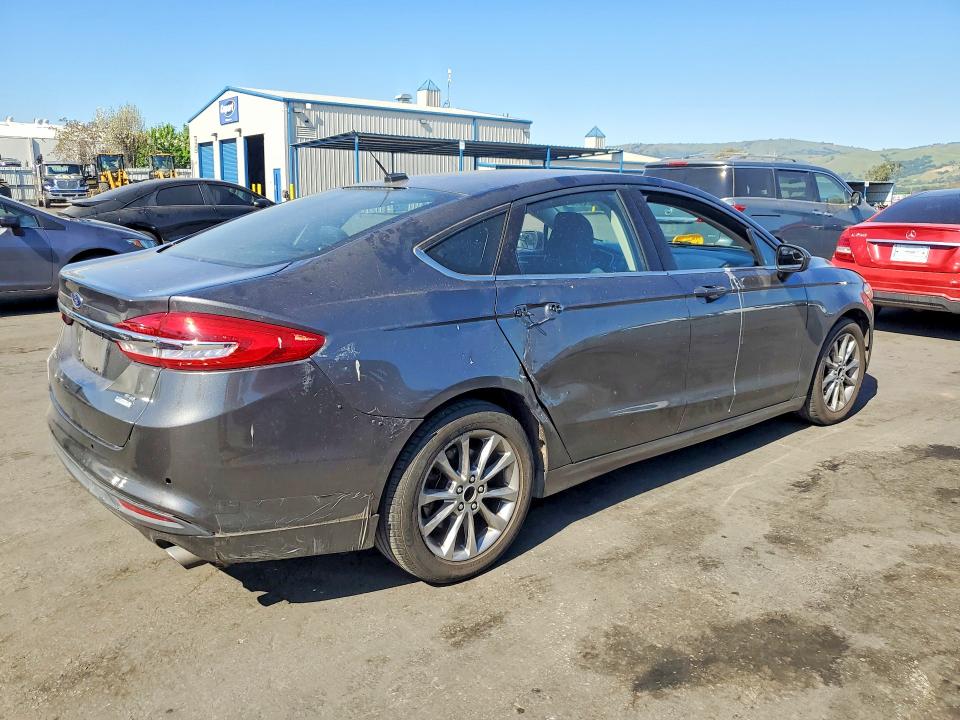2017 Ford Fusion მანქანა იყიდება აუქციონზე, vin: 3FA6P0HDXHR275471, აუქციონის ნომერი: 47233796