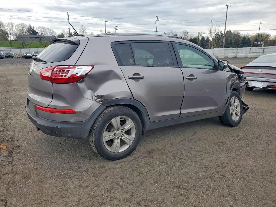 46158196 :رقم المزاد ، KNDPBCA29B7091211 vin ، 2011 Kia Sportage مزاد بيع