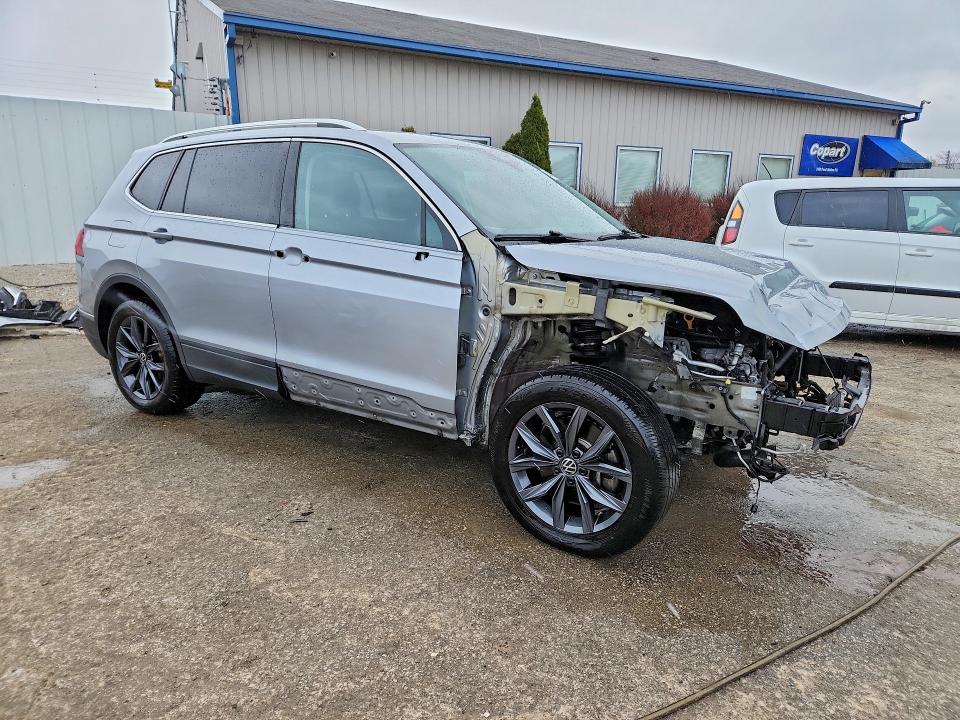 46136846 :رقم المزاد ، 3VV3B7AX1NM093161 vin ، 2022 Volkswagen Tiguan مزاد بيع