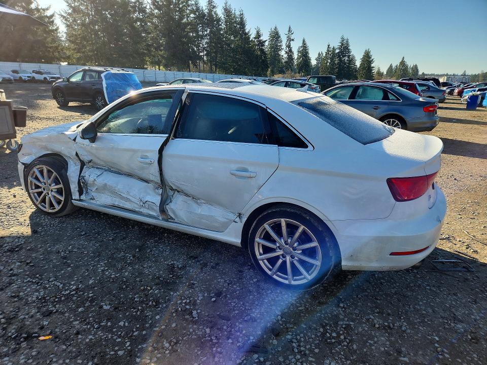 Продаж на аукціоні авто 2015 Audi A3, vin: WAUEFGFF7F1020027, номер лоту: 47601136