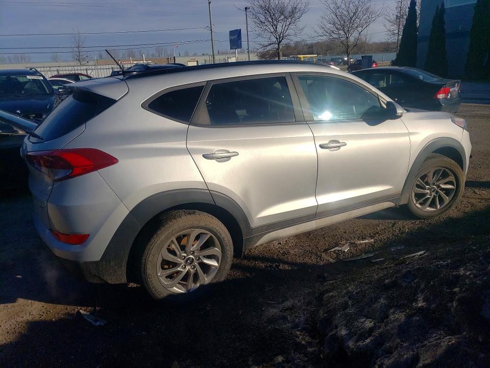 79597155 :رقم المزاد ، KM8J3CA47HU441753 vin ، 2017 Hyundai Tucson مزاد بيع