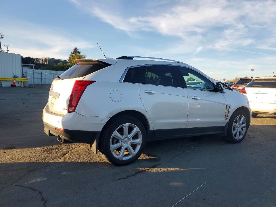 2016 Cadillac Srx მანქანა იყიდება აუქციონზე, vin: 3GYFNDE33GS500348, აუქციონის ნომერი: 79777265