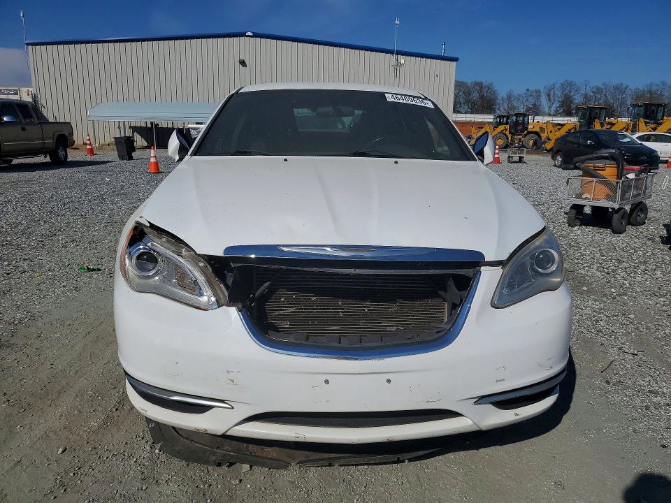 Продажа на аукционе авто 2013 Chrysler 200, vin: 1C3CCBBB8DN694139, номер лота: 46469636