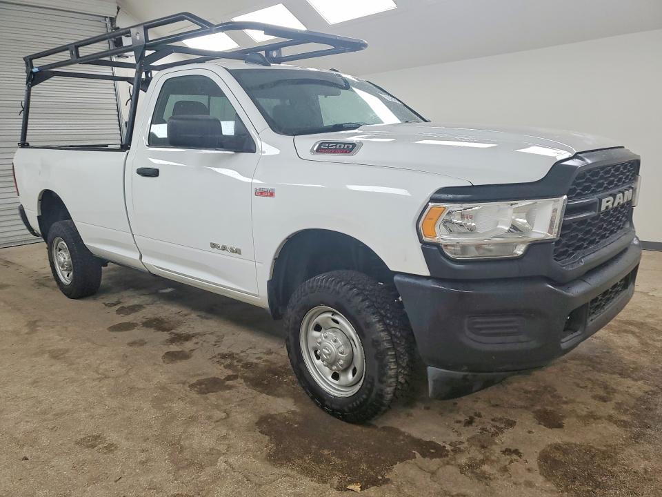 47052526 :رقم المزاد ، 3C6MR5AJ1NG130987 vin ، 2022 Ram 2500 مزاد بيع