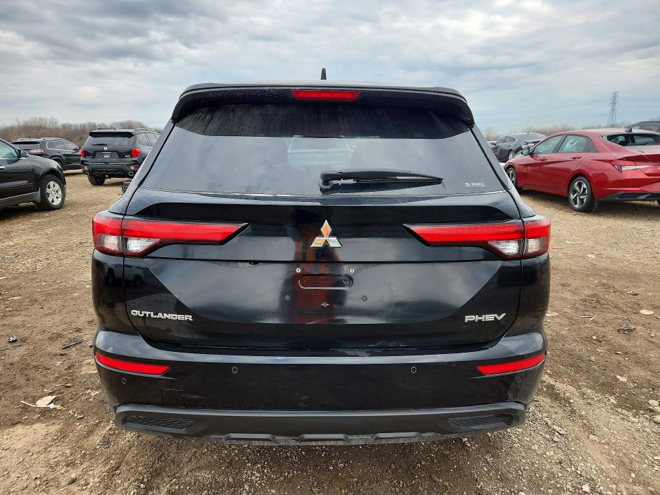 2024 Mitsubishi Outlander Max მანქანა იყიდება აუქციონზე, vin: JA4T5UA91RZ040822, აუქციონის ნომერი: 47659436