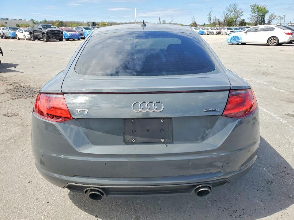 2017 Audi Tt მანქანა იყიდება აუქციონზე, vin: TRUC5AFV8H1010214, აუქციონის ნომერი: 46699636