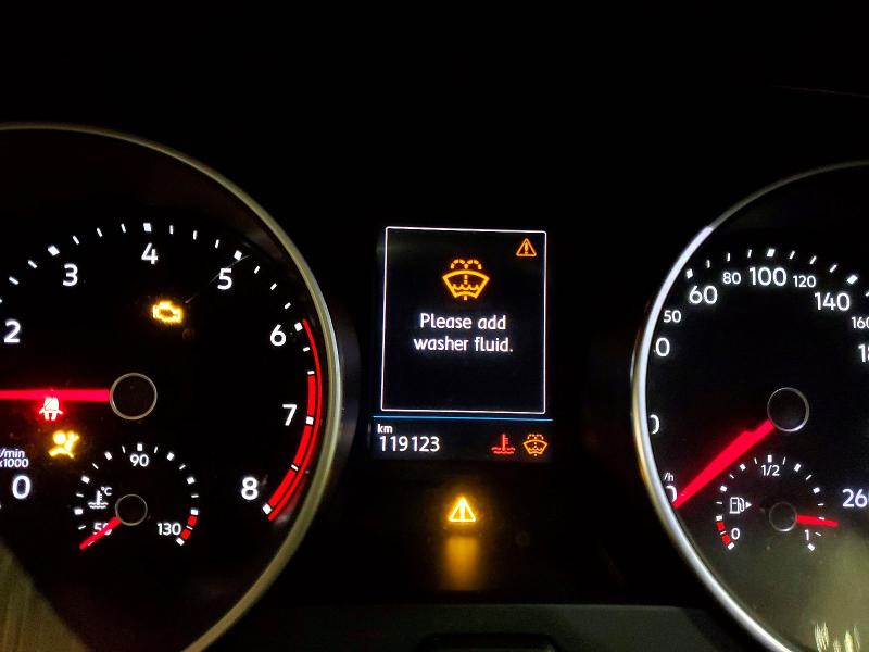 76444335 :رقم المزاد ، 3VV2B7AX1JM198529 vin ، 2018 Volkswagen Tiguan مزاد بيع