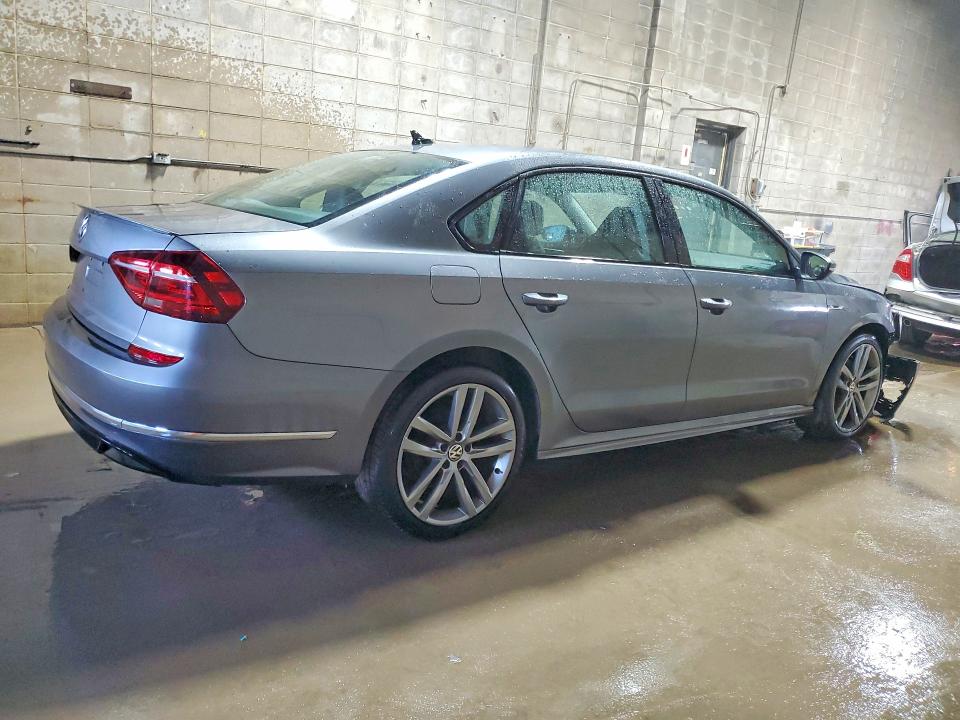 47471156 :رقم المزاد ، 1VWAA7A31JC014960 vin ، 2018 Volkswagen Passat مزاد بيع