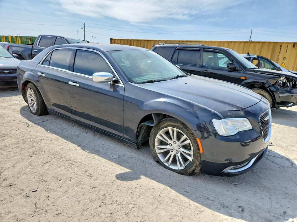 Продаж на аукціоні авто 2017 Chrysler 300c, vin: 2C3CCAEG0HH564579, номер лоту: 47165736