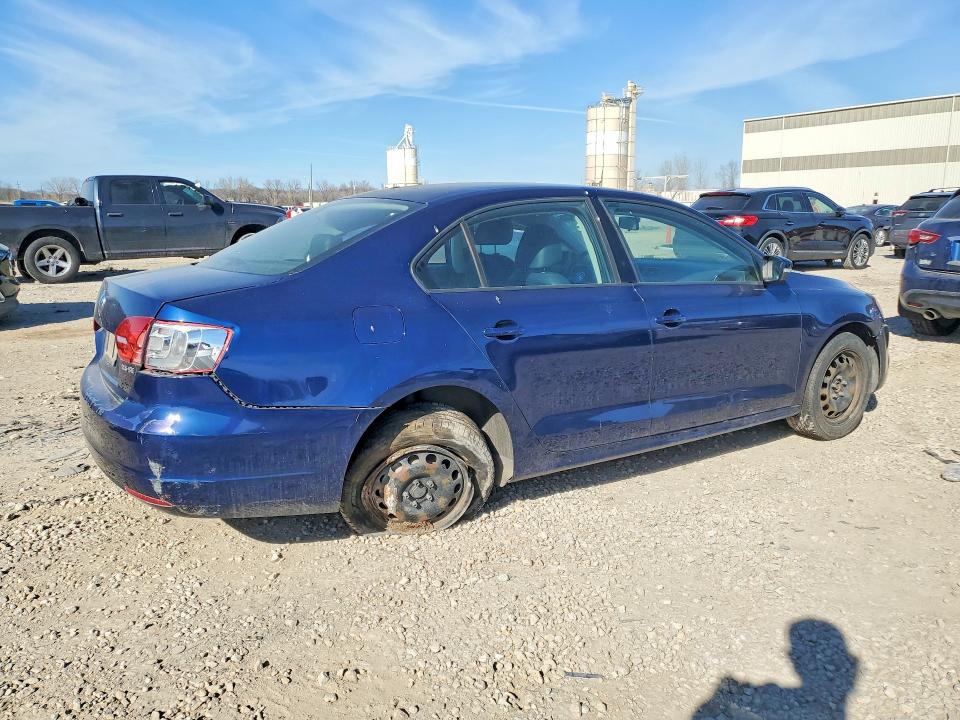 46812206 :رقم المزاد ، 3VWDX7AJ1BM095839 vin ، 2011 Volkswagen Jetta مزاد بيع