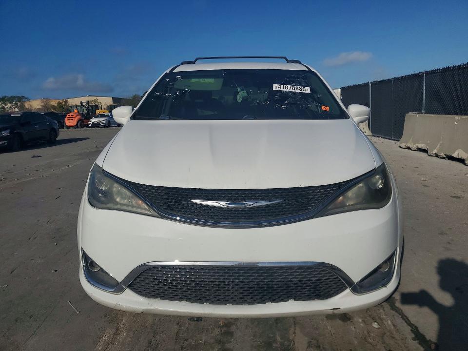 41878836 :رقم المزاد ، 2C4RC1EG5HR543680 vin ، 2017 Chrysler Pacifica مزاد بيع