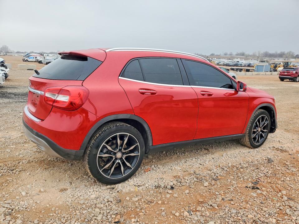 79987495 :رقم المزاد ، WDCTG4EB8HJ298419 vin ، 2017 Mercedes-benz Gla مزاد بيع