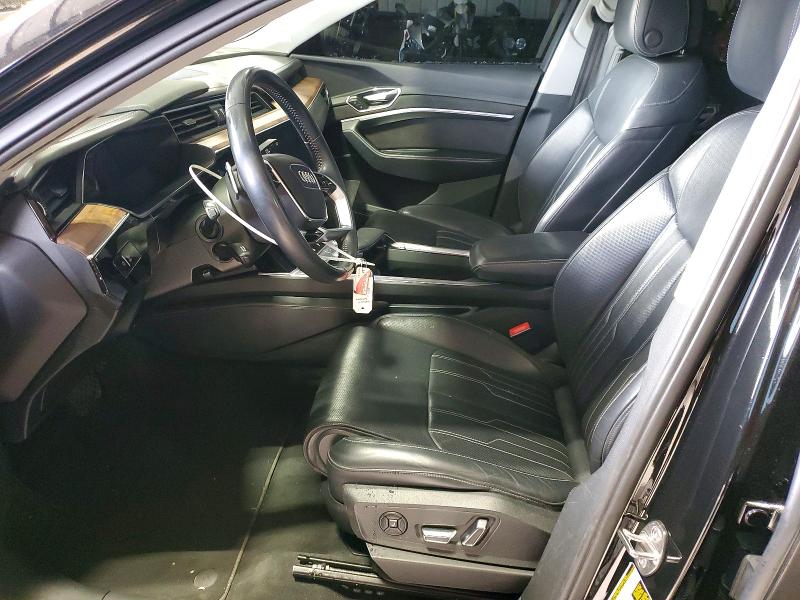 45755136 :رقم المزاد ، WA1VABGE2KB023281 vin ، 2019 Audi E-tron مزاد بيع