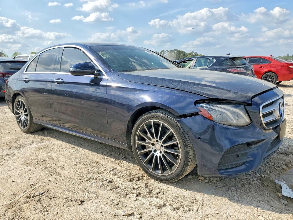 47316516 :رقم المزاد ، WDDZF4KB8HA225712 vin ، 2017 Mercedes-benz E مزاد بيع