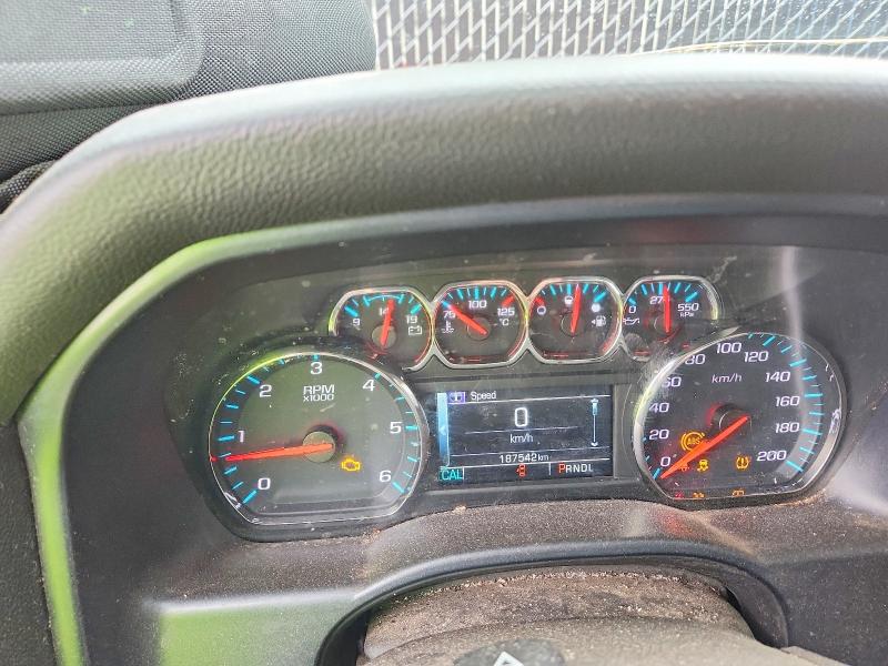 Продаж на аукціоні авто 2018 Chevrolet Silverado, vin: 3GCUKREC3JG196225, номер лоту: 41615406